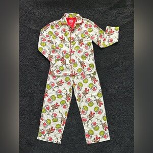 The Grinch Flannel Christmas Pajama Set Kids Size 8